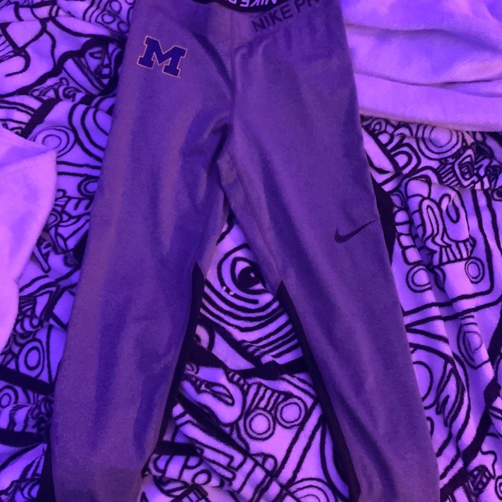 Nike leggings
